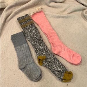 Three pack of socks.